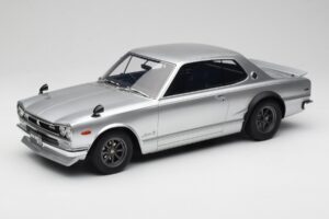 Nissan Skyline C10 2000 GT-R Silber Otto 1:12 G094 Resin