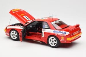 Nissan Skyline GT-R R32 #1 J. Richards / M. Skaife Bathurst 1000 Winner 1992 AUTOart 1:18 89279 Metall – Bild 5 von 8