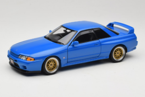 Nissan Skyline GT-R R32 V-Spec II Tuned Blau AUTOart 1:18 77415 Metall