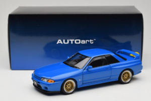Nissan Skyline GT-R R32 V-Spec II Tuned Blau AUTOart 1:18 77415 Metall – Bild 8 von 8