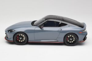 Nissan Z RZ34 NISMO Stealth Grau GT Spirit 1:18 GT484 Resin – Bild 3 von 6