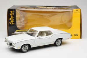 Oldsmobile Cutlass SX Weiss ERTL 1:18 33775 Metall – Bild 8 von 8