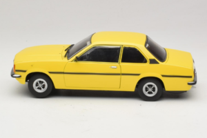 Opel Ascona B SR Gelb Zerkratzte Front Sun Star 1:18 5384 Metall – Bild 5 von 9