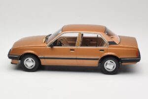 Opel Ascona C Berlina Beige Metallic MCG 1:18 MCG18459 Metall – Bild 3 von 6