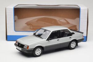 Opel Ascona C SR Silber MCG 1:18 MCG18460 Metall – Bild 6 von 6