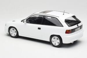 Opel Astra F GSi Blanc Casablanca Norev 1:18 183673 Metall – Bild 5 von 6