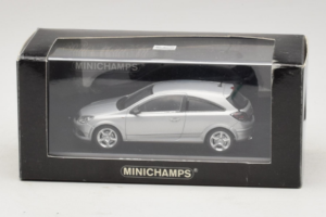 Opel Astra H GTC Silber Minichamps 1:43 ASTRA003 Metall – Bild 4 von 4