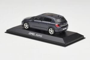 Opel Astra H Grau Minichamps 1:43 B24910027A Metall – Bild 3 von 4