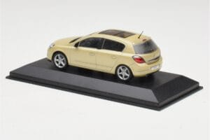 Opel Astra H Gelb Metallic Minichamps 1:43 403043003 Metall – Bild 3 von 4