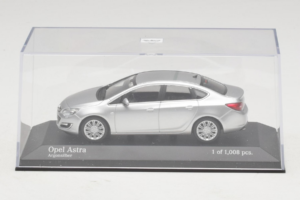 Opel Astra J Silber Minichamps 1:43 410042000 Metall – Bild 4 von 5