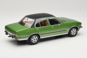 Opel Commodore B Grün MCG 1:18 MCG18565 Metall – Bild 2 von 6