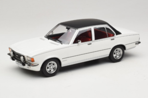 Opel Commodore B Weiss MCG 1:18 MCG18564 Metall