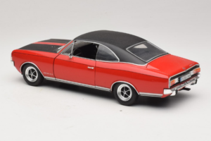 Opel Commodore GS/E Rot Revell 1:18 8826 Metall – Bild 7 von 8