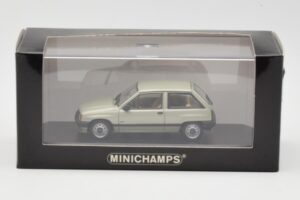 Opel Corsa A Swing Grün Minichamps 1:43 400045002 Metall – Bild 4 von 4