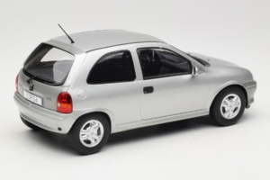 Opel Corsa B Grey Metallic MCG 1:18 MCG18515 Metall – Bild 2 von 6