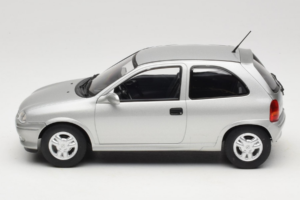 Opel Corsa B Grey Metallic MCG 1:18 MCG18515 Metall – Bild 3 von 6