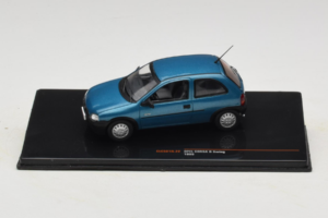 Opel Corsa B Swing Blau IXO 1:43 CLC581N Metall
