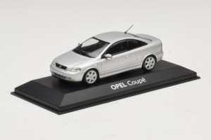 Opel Coupe Bertone Silber Minichamps 1:43 B24910027 Metall – Bild 2 von 4