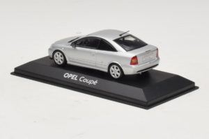 Opel Coupe Bertone Silber Minichamps 1:43 B24910027 Metall – Bild 3 von 4