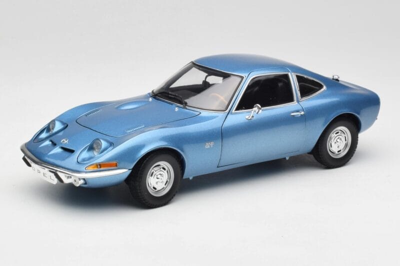 Opel GT Blau Minichamps 1:18 180049020 Metall