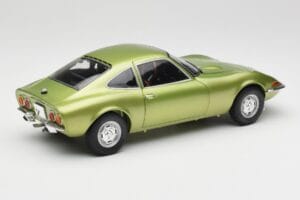 Opel GT Green Metallic Minichamps 1:18 180049029 Metall – Bild 3 von 8