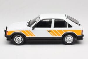 Opel Kadett D SR Weiss mit Gelbem Dekor MCG 1:18 MCG18534 Metall – Bild 3 von 6