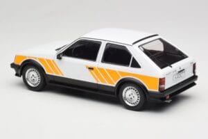 Opel Kadett D SR Weiss mit Gelbem Dekor MCG 1:18 MCG18534 Metall – Bild 5 von 6