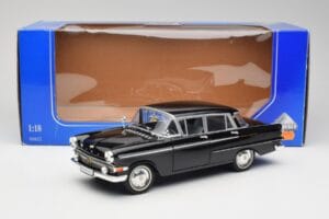 Opel Kapitan P1 Schwarz Revell 1:18 08822 Metall – Bild 8 von 8