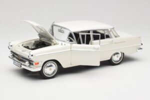 Opel Kapitan P2 Weiss Revell 1:18 08821-M1 Metall – Bild 2 von 8