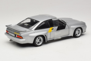 Opel Manta 400 Homologation Silber Revell 1:18 8491 Metall – Bild 2 von 6