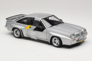 Opel Manta 400 Homologation Silber Revell 1:18 8491 Metall – Bild 4 von 6