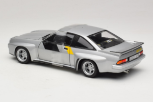 Opel Manta 400 Homologation Silber Revell 1:18 8491 Metall – Bild 5 von 6
