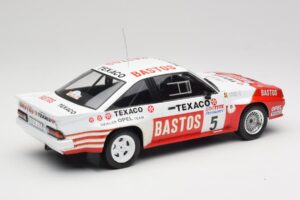 Opel Manta 400 #5 G. Colsoul Rally Ypres 1985 IXO 1:18 18RMC134 Metall – Bild 2 von 6