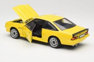 Opel Manta B GT/E Gelb Revell 1:18 08421 Metall – Bild 5 von 8