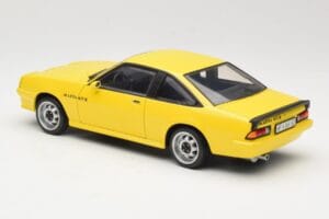 Opel Manta B GT/E Gelb Revell 1:18 08421 Metall – Bild 7 von 8