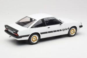 Opel Manta B Sport Weiss MCG 1:18 MCG18237 Metall – Bild 2 von 6