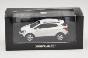 Opel Mokka Weiss Minichamps 1:43 410042100 Metall – Bild 4 von 4