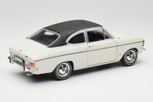 Opel Olympia A Coupe Weiss Schwarz Revell 1:18 8446 Metall – Bild 3 von 8