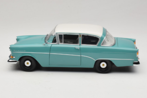 Opel Rekord P1 Türkisblau Minichamps 1:18 180043200 Metall – Bild 4 von 8