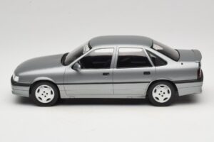 Opel Vectra A 2000 16V Dunkelgrau MCG 1:18 MCG18462 Metall – Bild 3 von 6