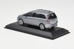 Opel Zafira A OPC Light Blue Metallic Minichamps 1:43 ZAFIRA001 Metall – Bild 3 von 4
