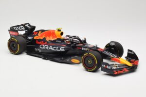Oracle Red Bull Racing RB18 #11 S. Perez Miami GP 2022 Minichamps 1:18 110220511 Metall – Bild 4 von 6