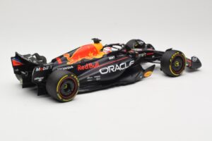 Oracle Red Bull Racing RB19 #1 M. Verstappen Winner Italian GP 2023 Minichamps 1:18 110231501 Metall – Bild 2 von 6