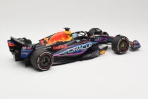Oracle Red Bull Racing RB19 #1 M. Verstappen Winner Miami GP 2023 Minichamps 1:18 110230501 Metall – Bild 2 von 6