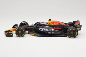Red Bull Racing RB20 #1 M. Verstappen Winner China GP 2024 Minichamps 1:18 110240501 Metall – Bild 3 von 6