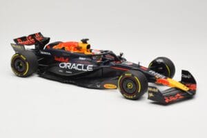 Red Bull Racing RB20 #1 M. Verstappen Winner China GP 2024 Minichamps 1:18 110240501 Metall – Bild 4 von 6