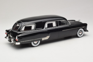 Packard Henney Schwarz BoS Models 1:18 BOS342 Metall – Bild 2 von 6