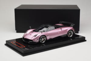Pagani Huayra BC Pearl Pink AB Models 1:18 REMC032 Resin – Bild 7 von 7