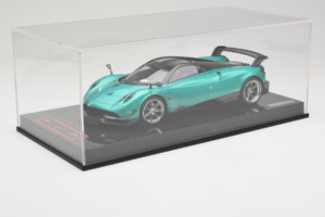 Pagani Huayra BC Green Metallic Yy Model 1:18 REMC020 Resin – Bild 6 von 7