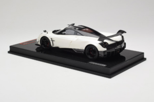 Pagani Huayra BC White Metallic Yy Model 1:18 REMC025 Resin – Bild 5 von 7